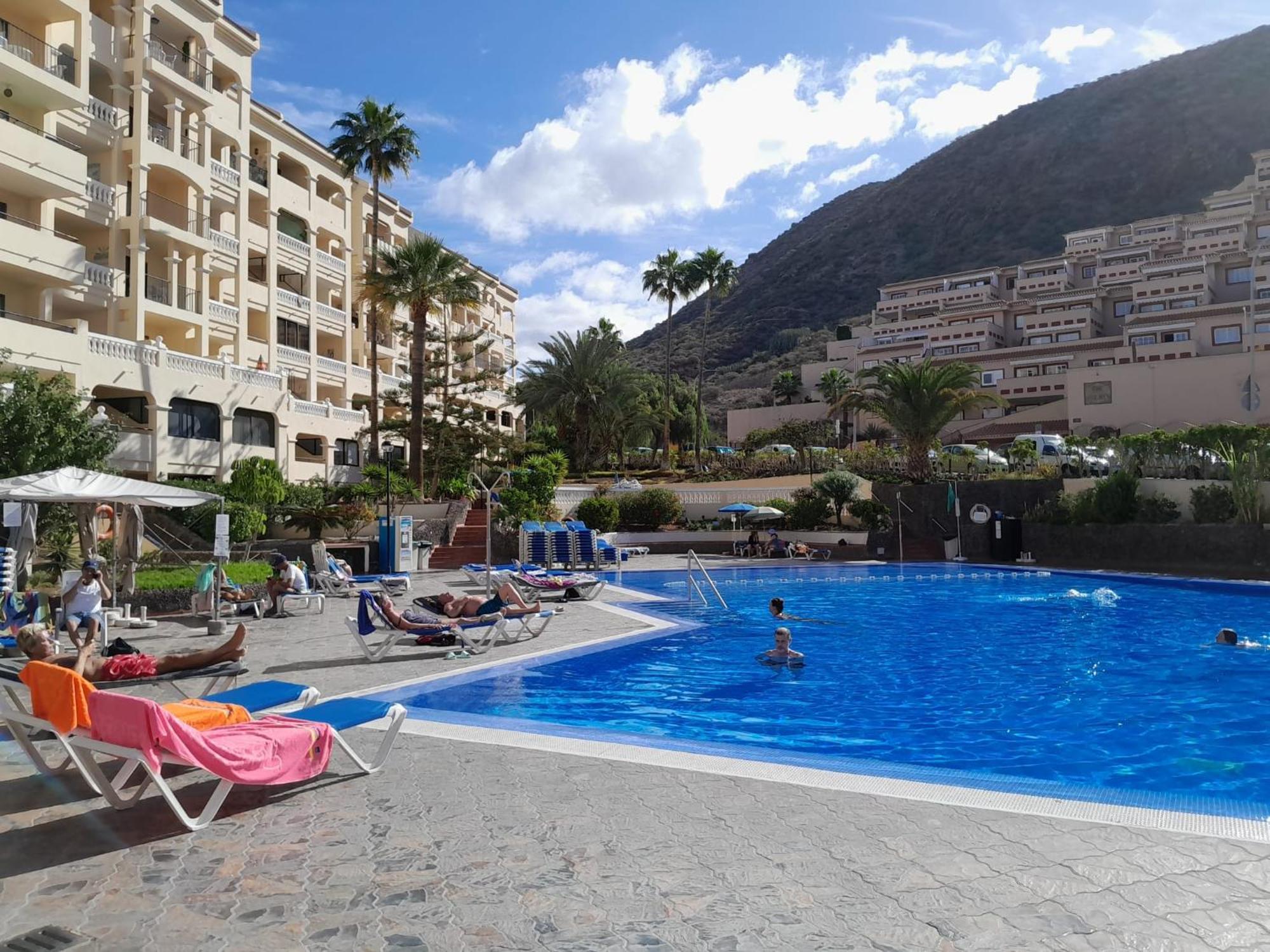 Castel Harbour Tenerife 洛斯克里斯蒂亚诺斯 外观 照片